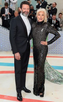 Hugh-Jackman-ly-hon-vo